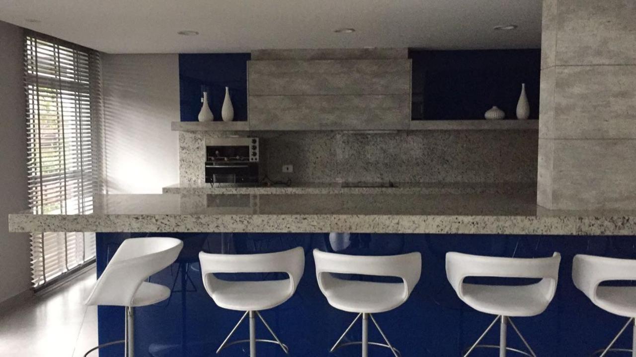 Estudio Moderno Com Linda Vista Para A Serra กูรีตีบา ภายนอก รูปภาพ
